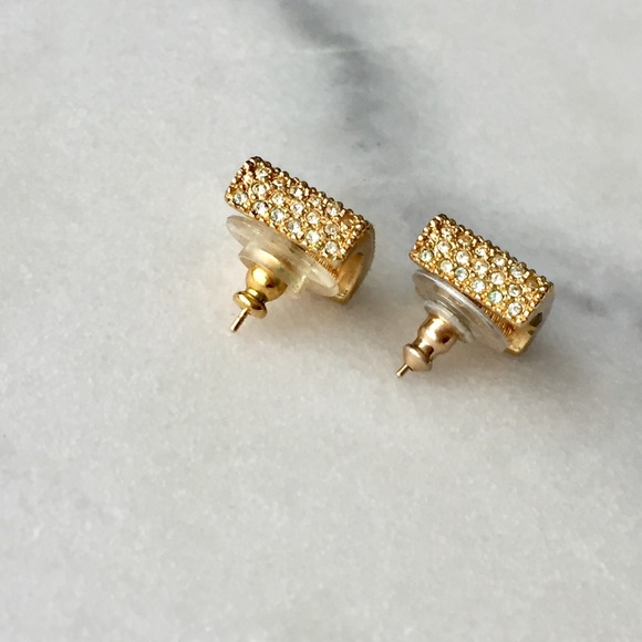 ⭐️Vintage Christian Dior Gold Pave Earrings⭐️ - Picture 5 of 8